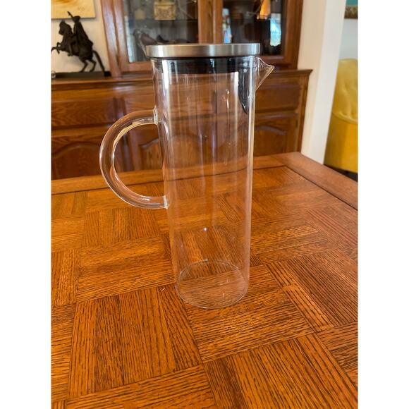 Click Clack Pitcher, Large/1.3 L/1.4 quart, Stainless Steel - Picture 4 of 6